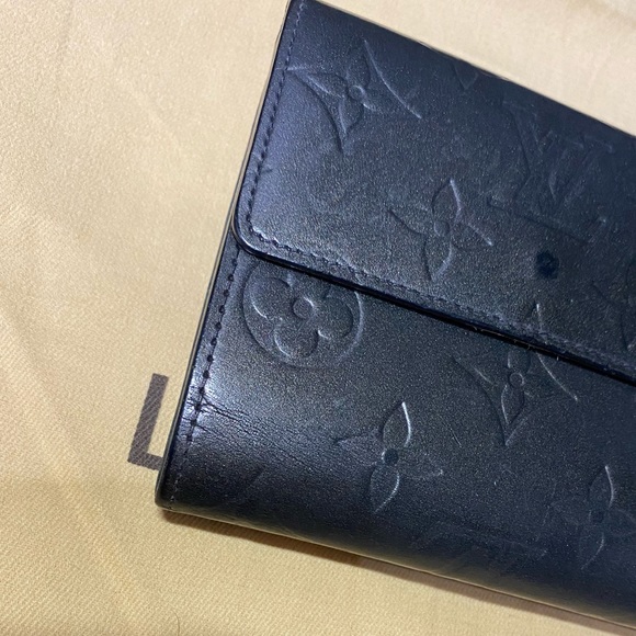Louis Vuitton wallet - Picture 13 of 15